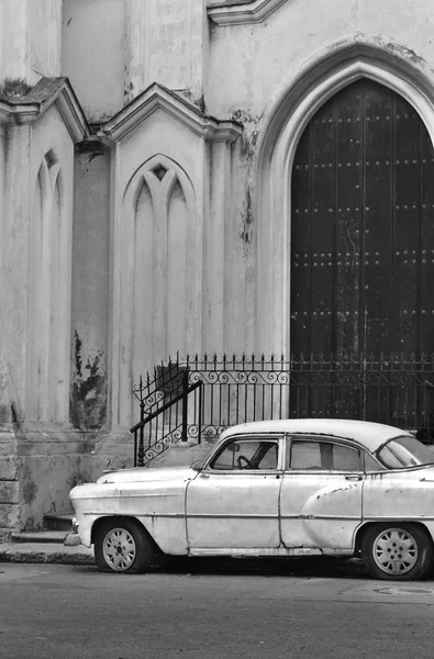 Vintage κλασικό αυτοκίνητο — Φωτογραφία Αρχείου