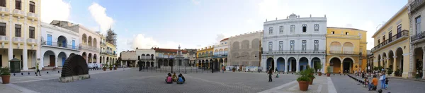 Gamla Havanna "plaza vieja" panorama, Kuba. november 2008 — Stockfoto