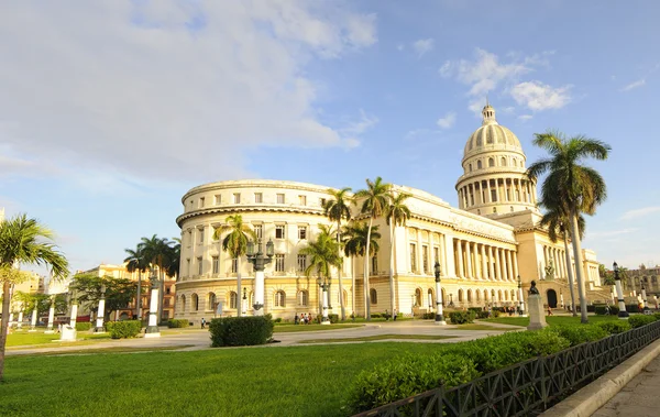 Havana - 9 Temmuz, 2010. Ulusal capitol Binası — Stok fotoğraf