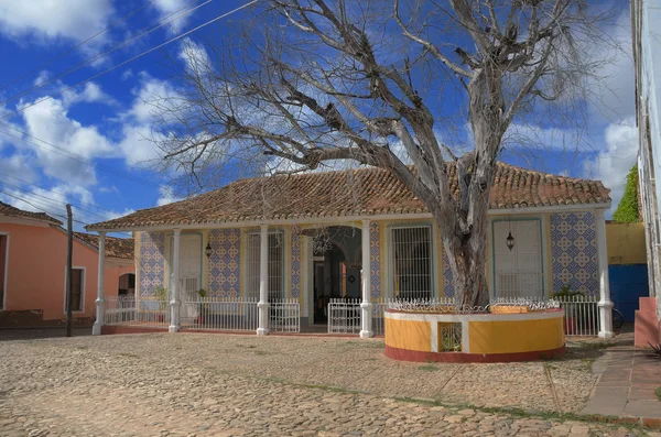 Tropical house in Trinidad — Stock Photo, Image