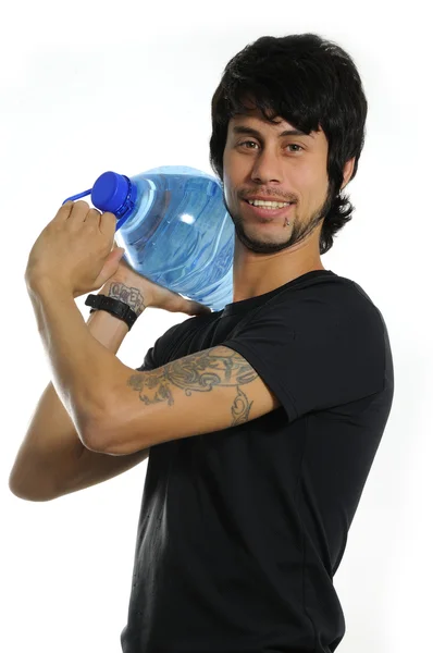 Hombre llevando botella de agua —  Fotos de Stock