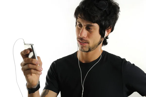 Hombre escuchando música — Foto de Stock