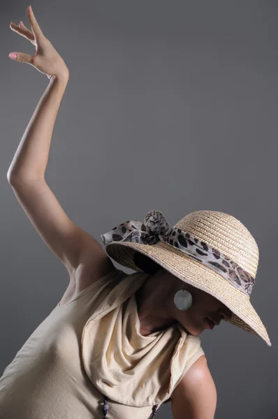 Fashion model wearing a hat — Stock Photo, Image