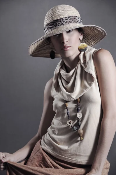 Fashion model wearing a hat — Stock Photo, Image