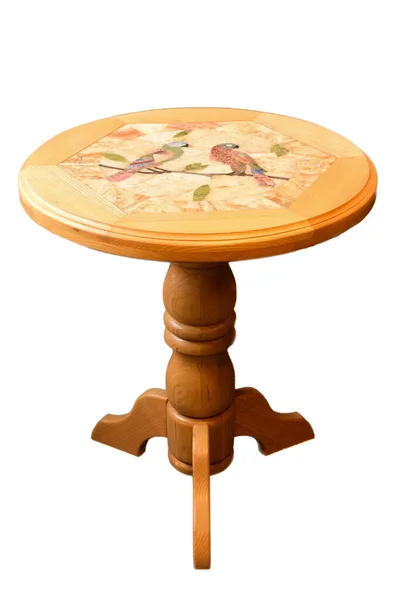 白色剪裁底座上的一条腿上有一个咖啡馆或厨房的木制装饰桌 — 图库照片