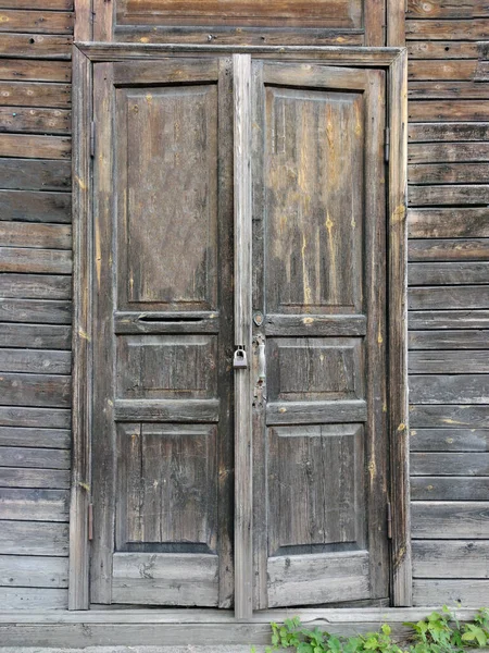 Closed Door Old Wooden House Door Padlock — Stock Fotó