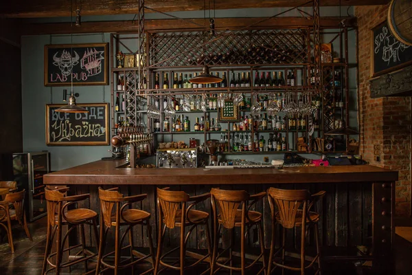 Eski şehrin içinde bir restoran.