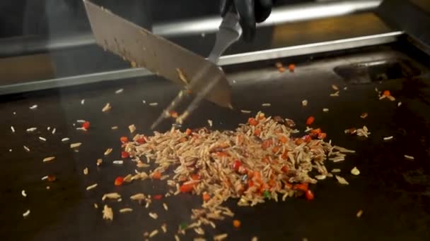Rijst Met Zeevruchten Groenten Een Japans Restaurant — Stockvideo