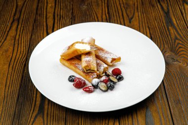 Tabakta leziz krepler.