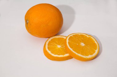 yiyecek ve içecek siyah arka planda meyve yemeği fotoğrafı