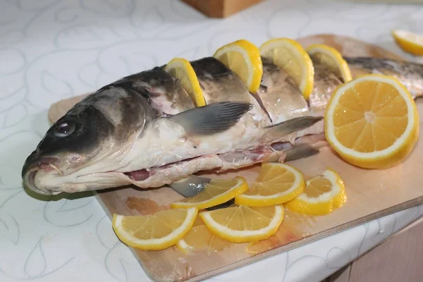 Comida Bebidas Pescado Mariscos Limones Delicioso Fresco Delicioso —  Fotos de Stock