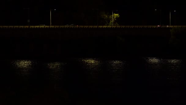 Theodore Roosevelt Bridge Lights Route 66 ve Washingtonu DC v noci — Stock video