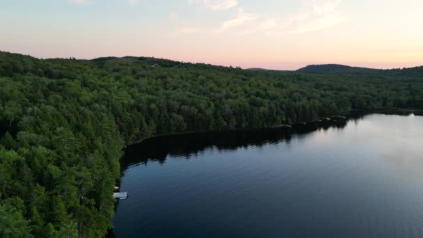 Drone Flies Lake George Tracking Movement Forward Liberty Maine High — Stok Video