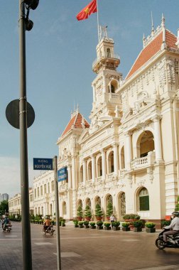 29 Kasım 2021 Salı sabahı. Yer Ho Chi Minh şehri. Manzara fotoğrafı: Ho Chi Minh şehrinde sokak hayatı