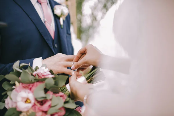 Matrimonio Ceremonia Boda Intercambio Anillos Cerca — Foto de Stock