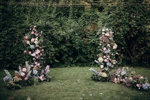 Cerimônia Casamento Boêmio Gramado Verde — Fotografia de Stock