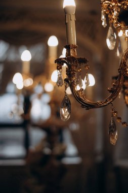 Kristal retro avizeler müzede