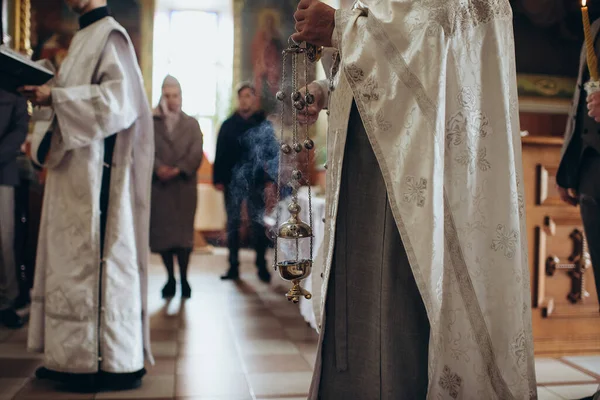 Kilise Kilisedeki Insanlar Düğün — Stok fotoğraf