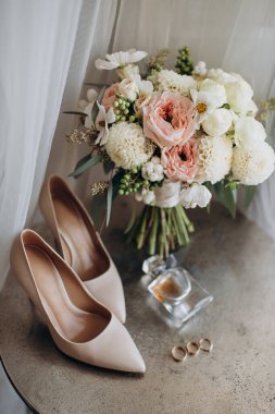 Moda moda nedime ayakkabıları.