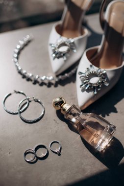 Gelinin düğün detaylarının düzeni