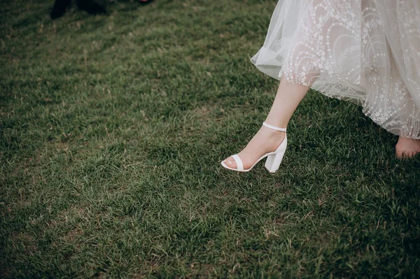 Benen Bruid Elegante Schoenen Close — Stockfoto