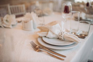 Şenlik masası yakın planda.