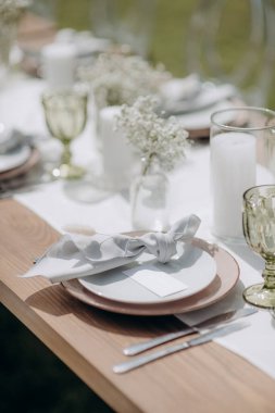 Şenlik masası yakın planda.