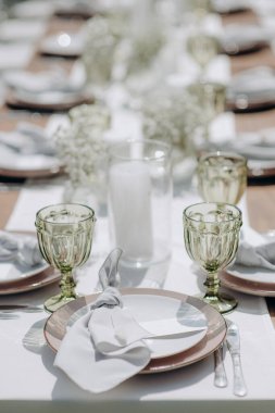 Düğünde ziyafet masası.