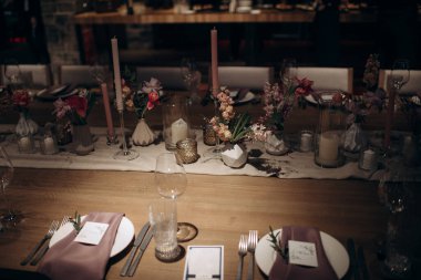 Düğünde ziyafet masası.