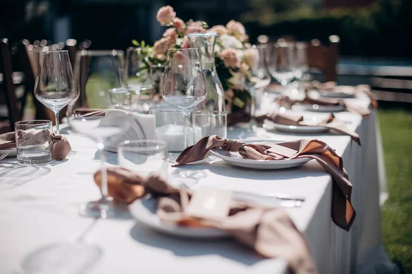 Banquet Table Setting Wedding — стоковое фото