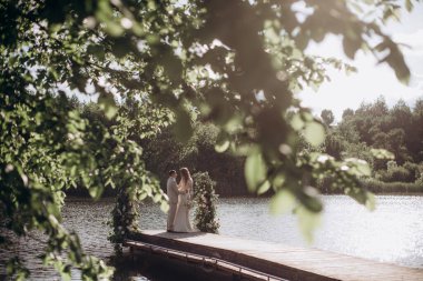 Rıhtımda düğün töreni