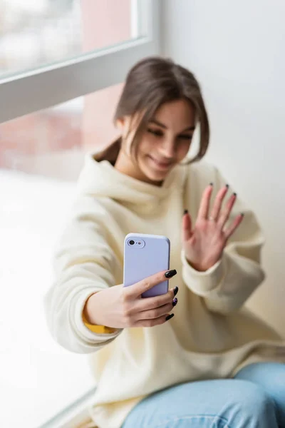 Happy Female Blogger Taking Selfie Portrait Smartphone Camera Social Media — Stock Photo, Image