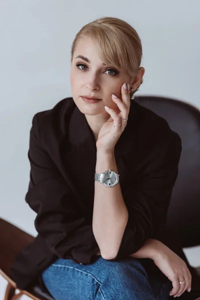 Happy Relaxed Confident Young Business Woman Wearing Suit Sitting Business — Foto de Stock