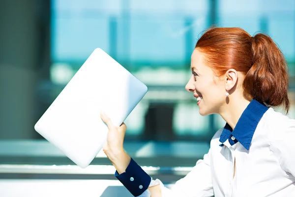 Businesswoman running late — Stock Photo, Image