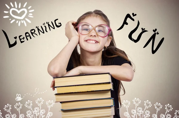 Felice, sorridente eccitato giovane studente di scuola — Foto Stock