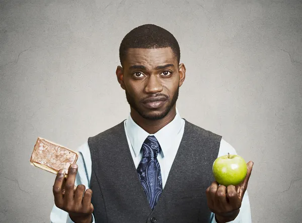 Cookie versus apple, healthy diet choices — Stock Photo, Image