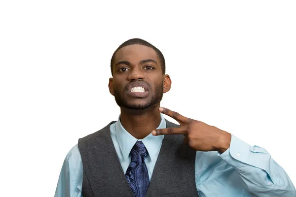 Angry uitvoerende man gebaren met handen te stoppen, knip het uit — Stockfoto