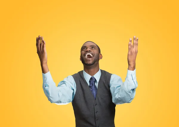 Homem feliz animado celebra o sucesso, bom resultado — Fotografia de Stock