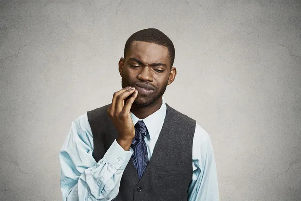 Man with tooth ache, pain — Stock Photo, Image