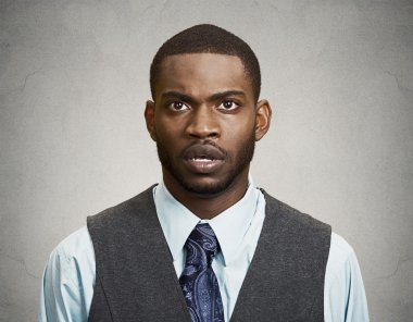 tam güvensizlik adam şok