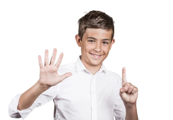 Adolescente bonito mostrando 6 dedos, palma, número seis gesto — Fotografia de Stock