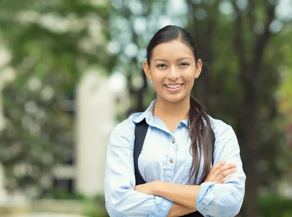Confident young business woman — Stock Photo, Image
