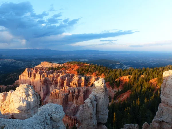 Bryce Canyon Ulusal Parkı 'nda Günbatımı - Utah - ABD