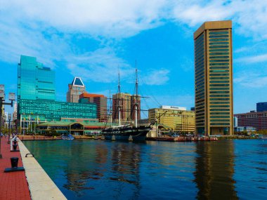 Baltimore Limanı 'ndaki eski gemi - Maryland - ABD