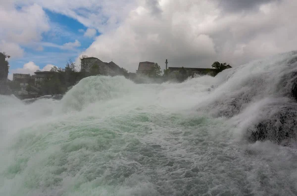 Closeup View Cascading Waters Rhine Falls Switzerland Located Cantons Schaffausen — Stock Photo, Image
