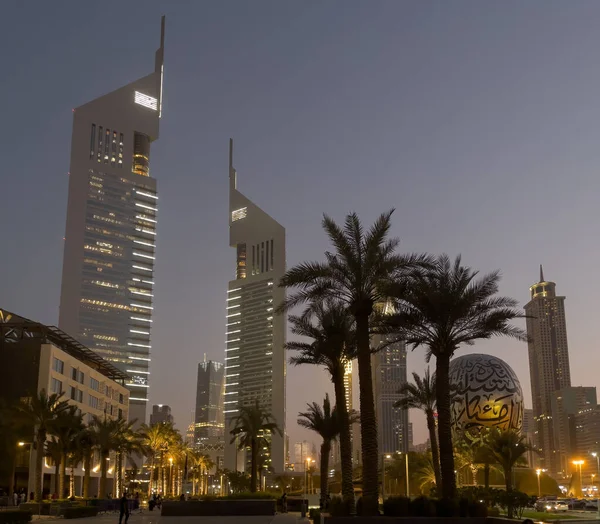 Ντουμπάι Ηνωμένα Αραβικά Εμιράτα Σεπτεμβρίου 2021 Όμορφα Φωτισμένο Αστικό Τοπίο — Φωτογραφία Αρχείου