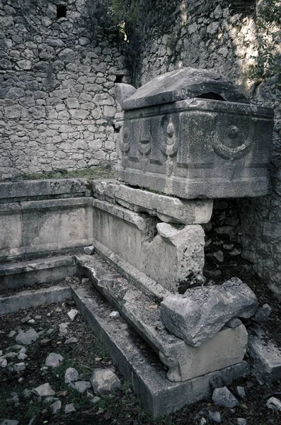 Stone Sarcophagus Ruins Ancient City Olympos Olympus Cirali Beach Antalya — Zdjęcie stockowe