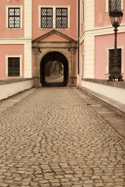 State Castle Chateau Beov Nad Teplou Entrance Gate — Stockfoto