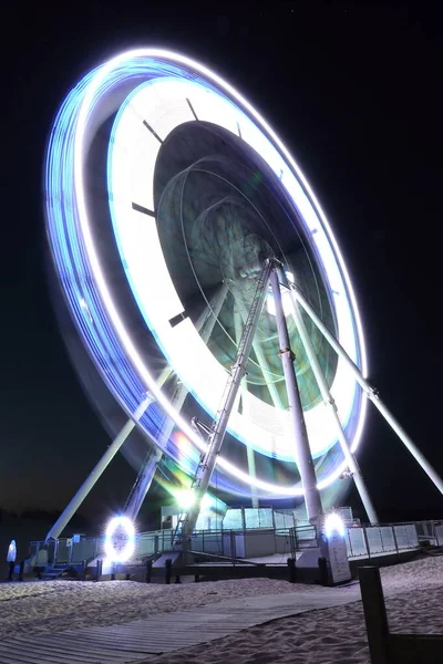 Illuminated Ferris Wheel Tourist Attraction — Stockfoto