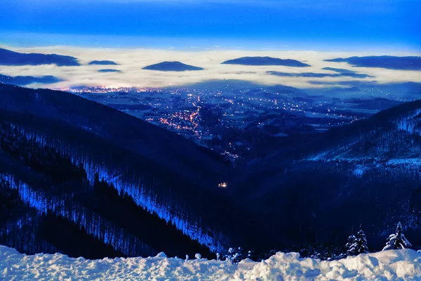 Montagne Beskydy nella Repubblica Ceca, in inverno — Foto Stock